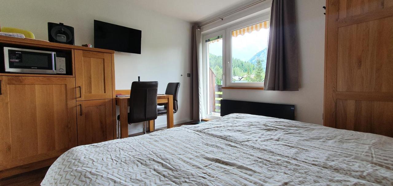 Apartments And Rooms Milena ครานสกา โกรา ภายนอก รูปภาพ