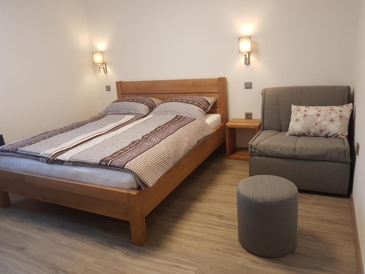 Apartments And Rooms Milena ครานสกา โกรา ภายนอก รูปภาพ